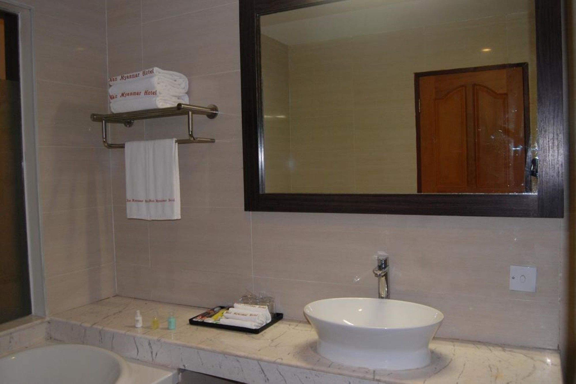 Man Myanmar Hotel Naypyidaw المظهر الخارجي الصورة